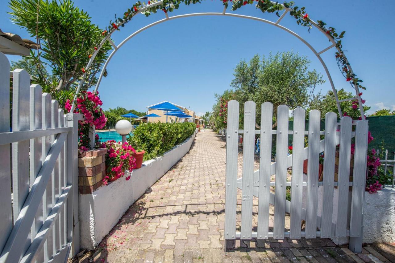 Villa Eleni Holidays Resort With Swimming Pool, Szidári Kültér fotó